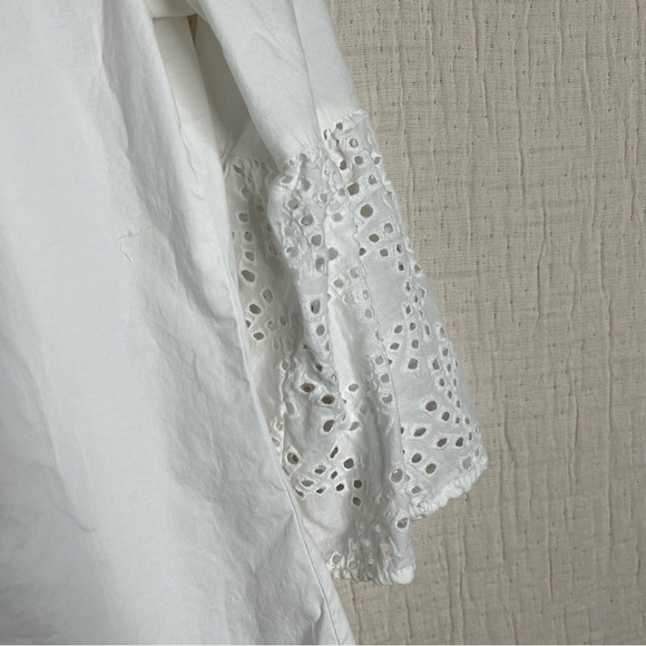 Banana Republic White Eyelet Bell Sleeve Blouse size XS - Picture 5 of 8